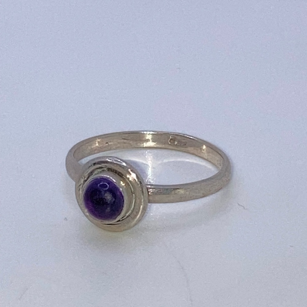 Vtg Sterling & Amethyst Stone Cabochon Ring Sz 7.75